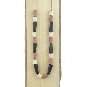  Collar PAULA con piezas conicas de madera COLLARES DE MADERA, PIEDRAS Y RESINA PARA MUJERES